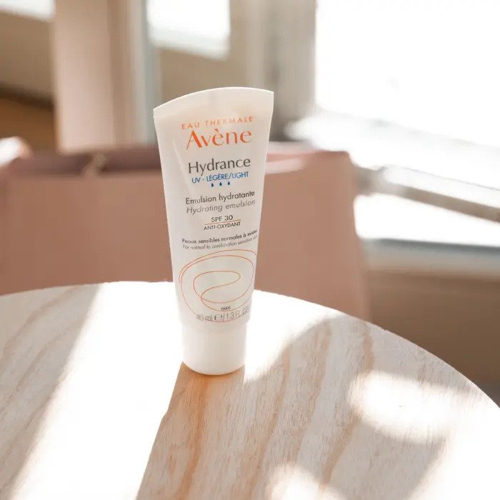 Hydrance UV-Light Hydrating Emulsion